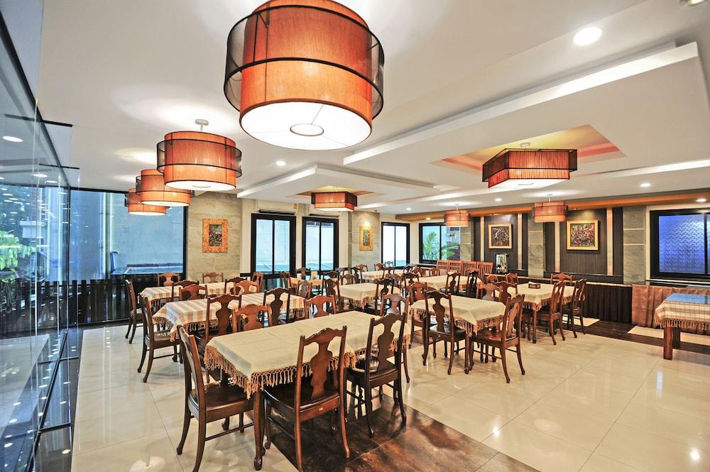 Romena Grand Hotel Csiangmaj Kültér fotó