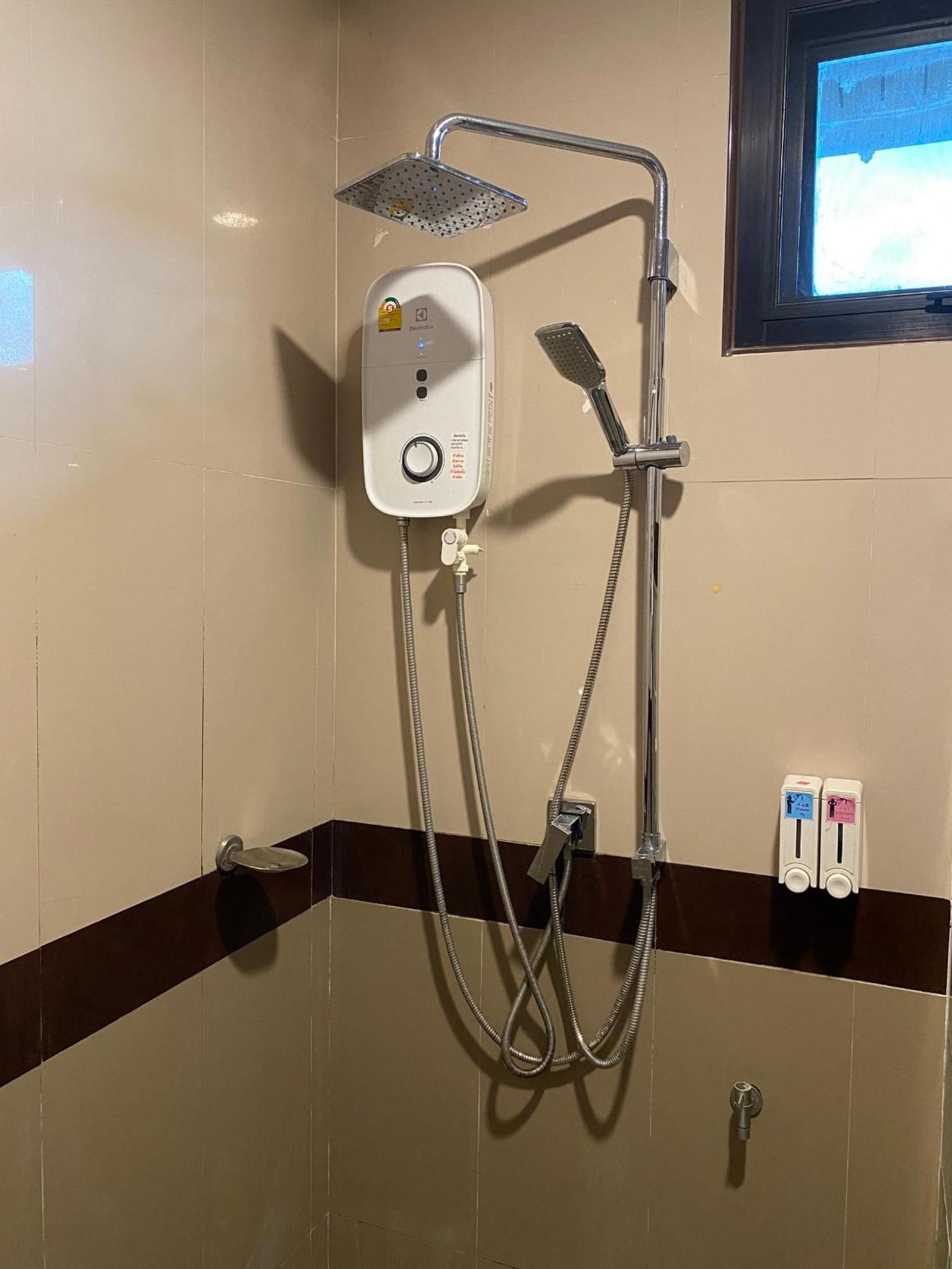Romena Grand Hotel Csiangmaj Kültér fotó