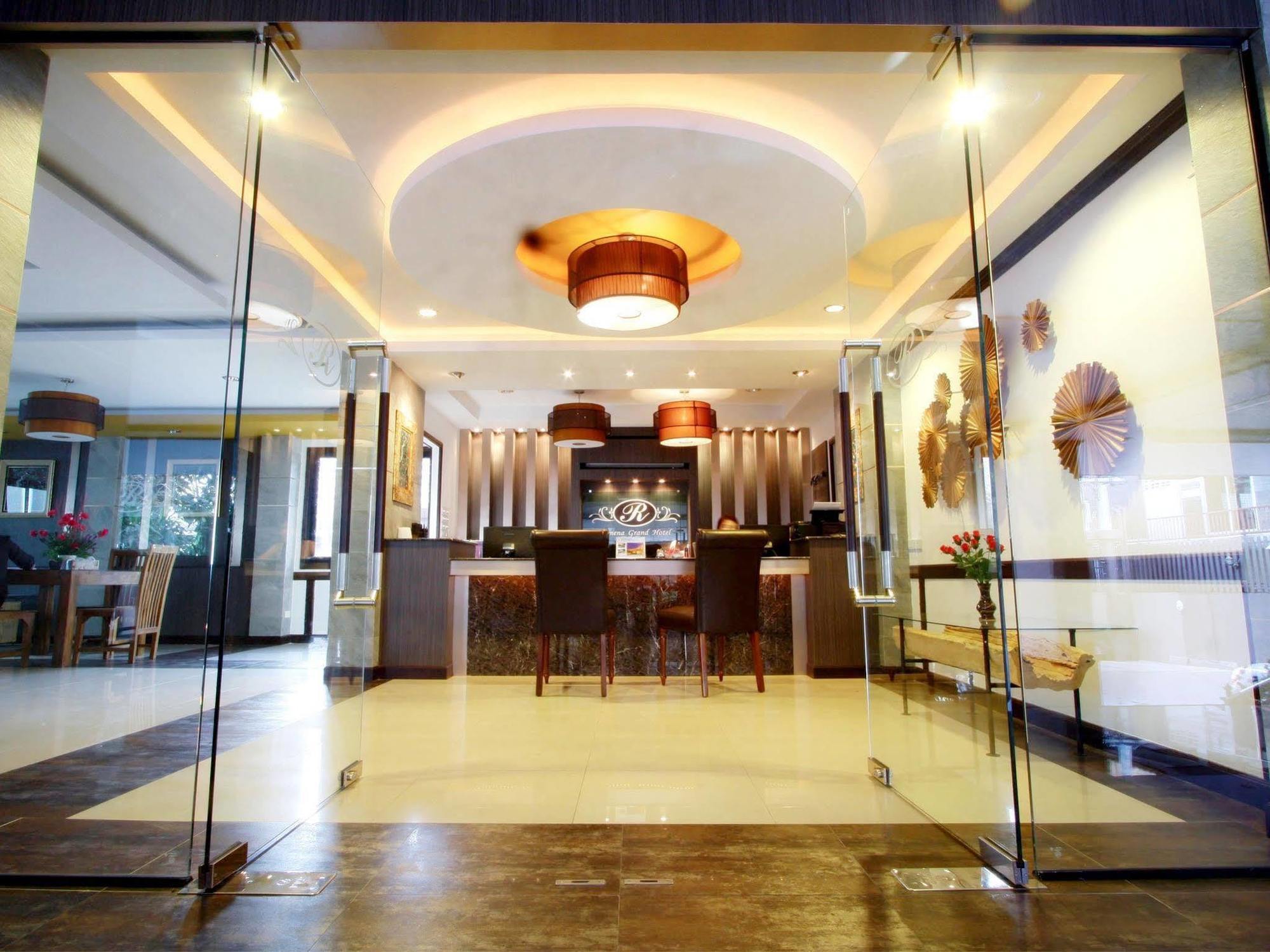 Romena Grand Hotel Csiangmaj Kültér fotó